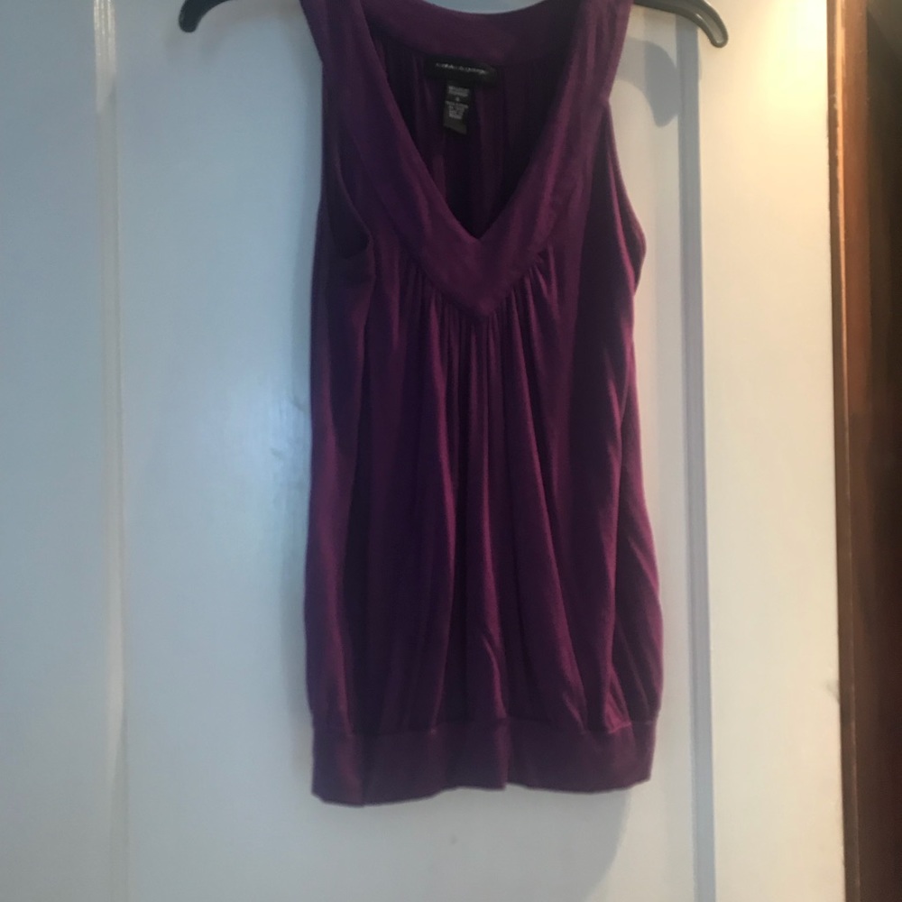 Tops - Picture 4 of 5